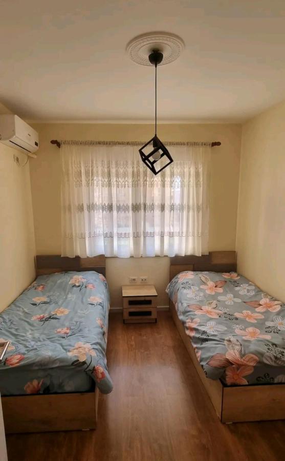 New & Great Located Apartment Near Center Tirana Extérieur photo